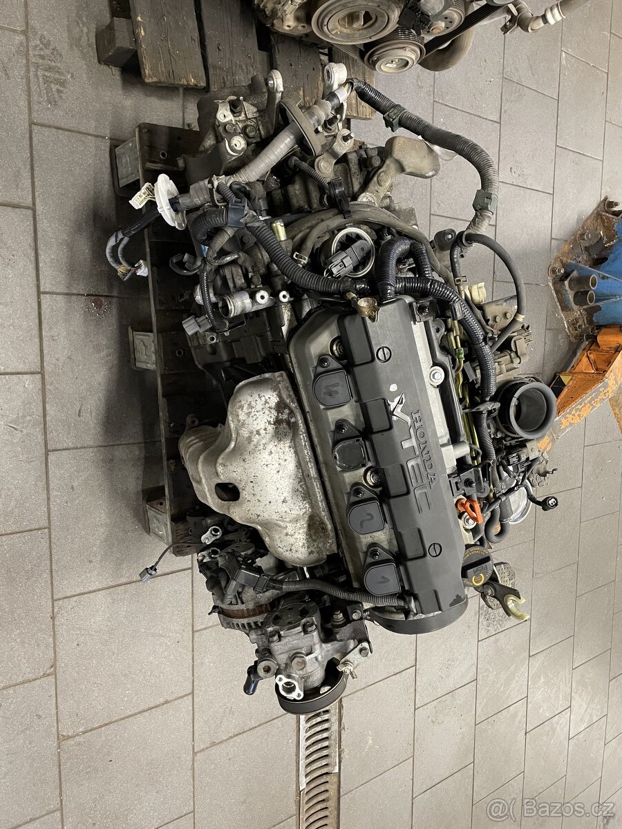 Motor Honda FRV D17A2