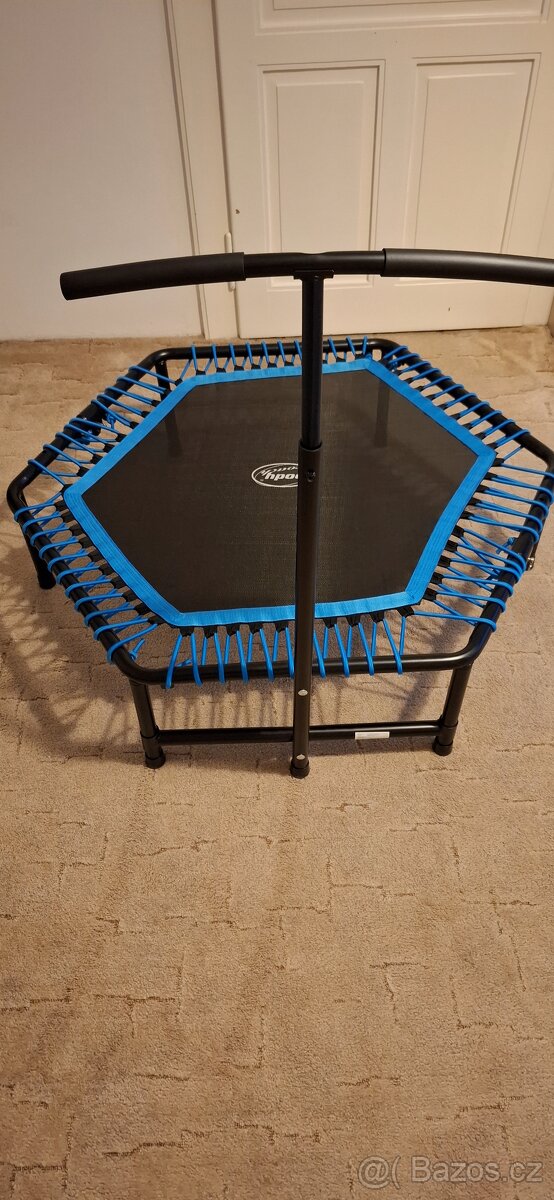 Jumping trampolína