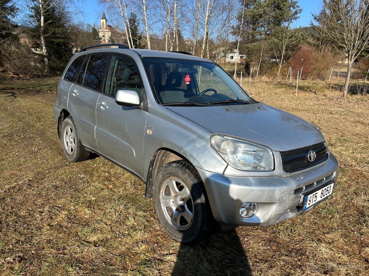 Toyota RAV 4 2,0 VVT-i 110 KW r.v. 2003 LPG.