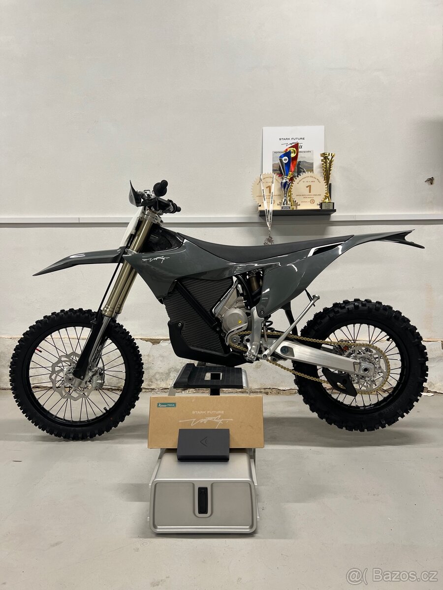 Stark Varg EX Enduro 80hp 2025 ihned k dispozici