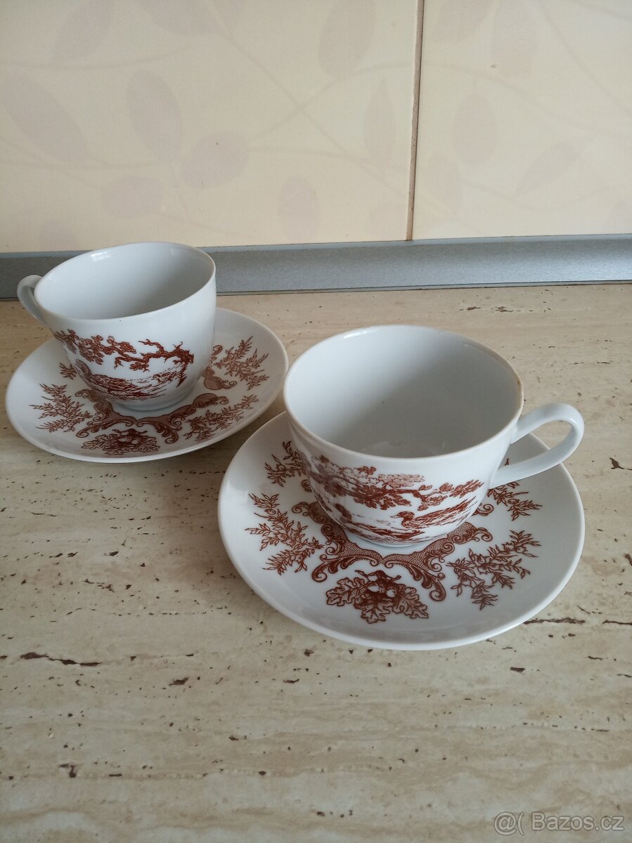 Porcelánový přátelský hrnecek