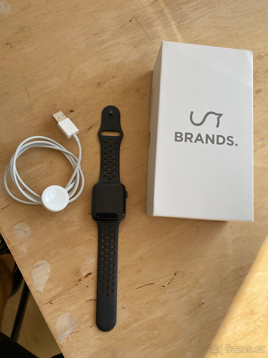 Apple Watch Series 6 Nike