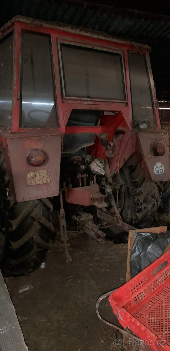 Zetor 4011, r. v. 1967, min. cena 40 000 Kč, Pelhřimov