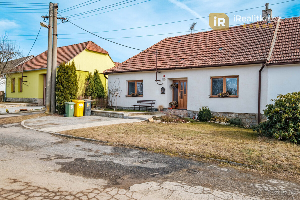 Rodinný dům, garáž, stodola, zahrada - Sedlatice, Jihlava