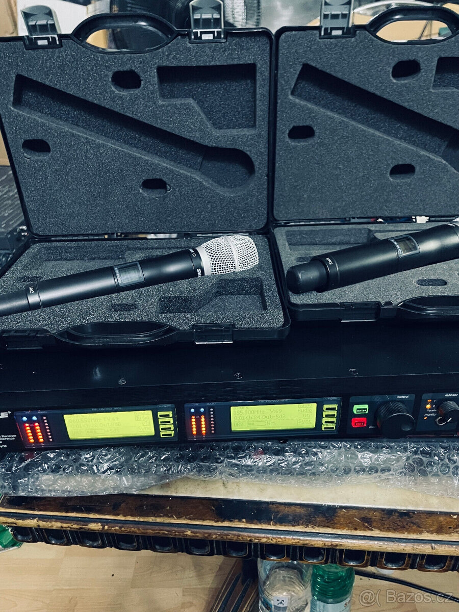 SHURE UR4D -R9-790-865MHz + 2 X UR2 s 2 X kapslí SM86 (jako