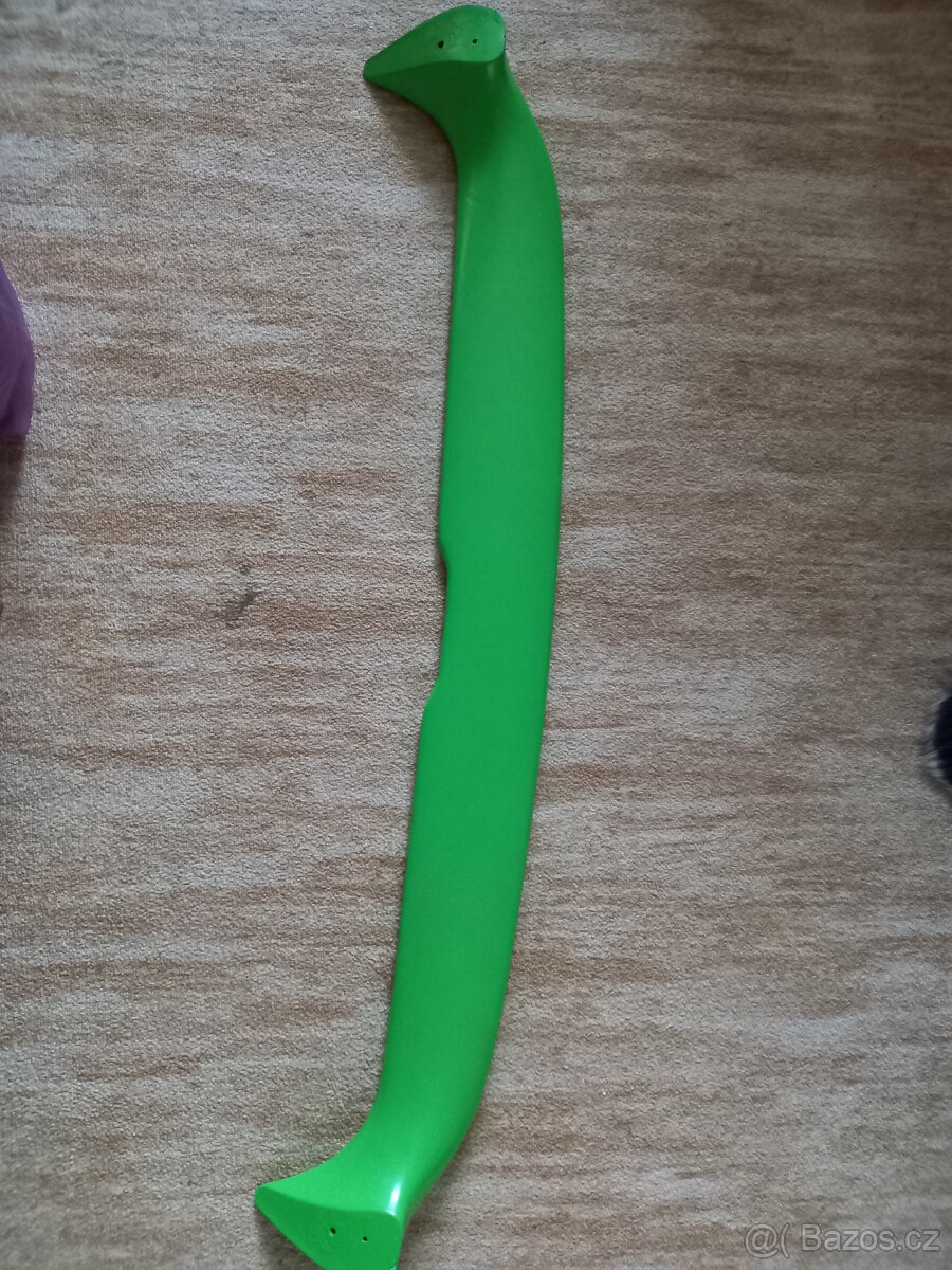 Dolní křídlo na páté dveře škoda favorit,forman