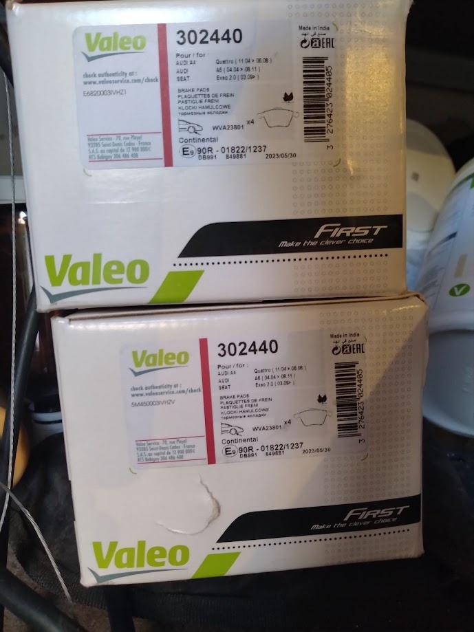 Sada brzdových destiček, kotoučová brzda VALEO 302440