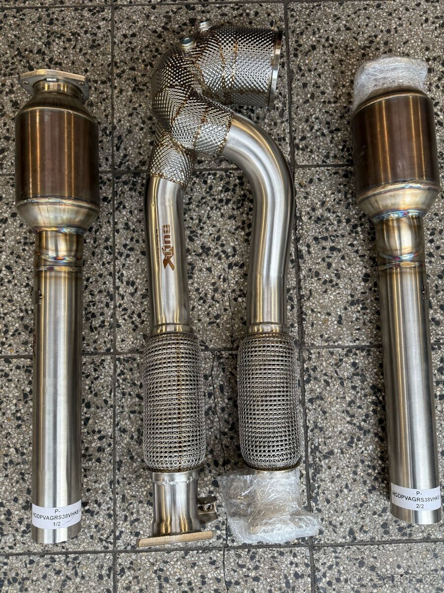 Bull-X Downpipe for Audi RS3 8V/8Y and TTRS 8S 400HP