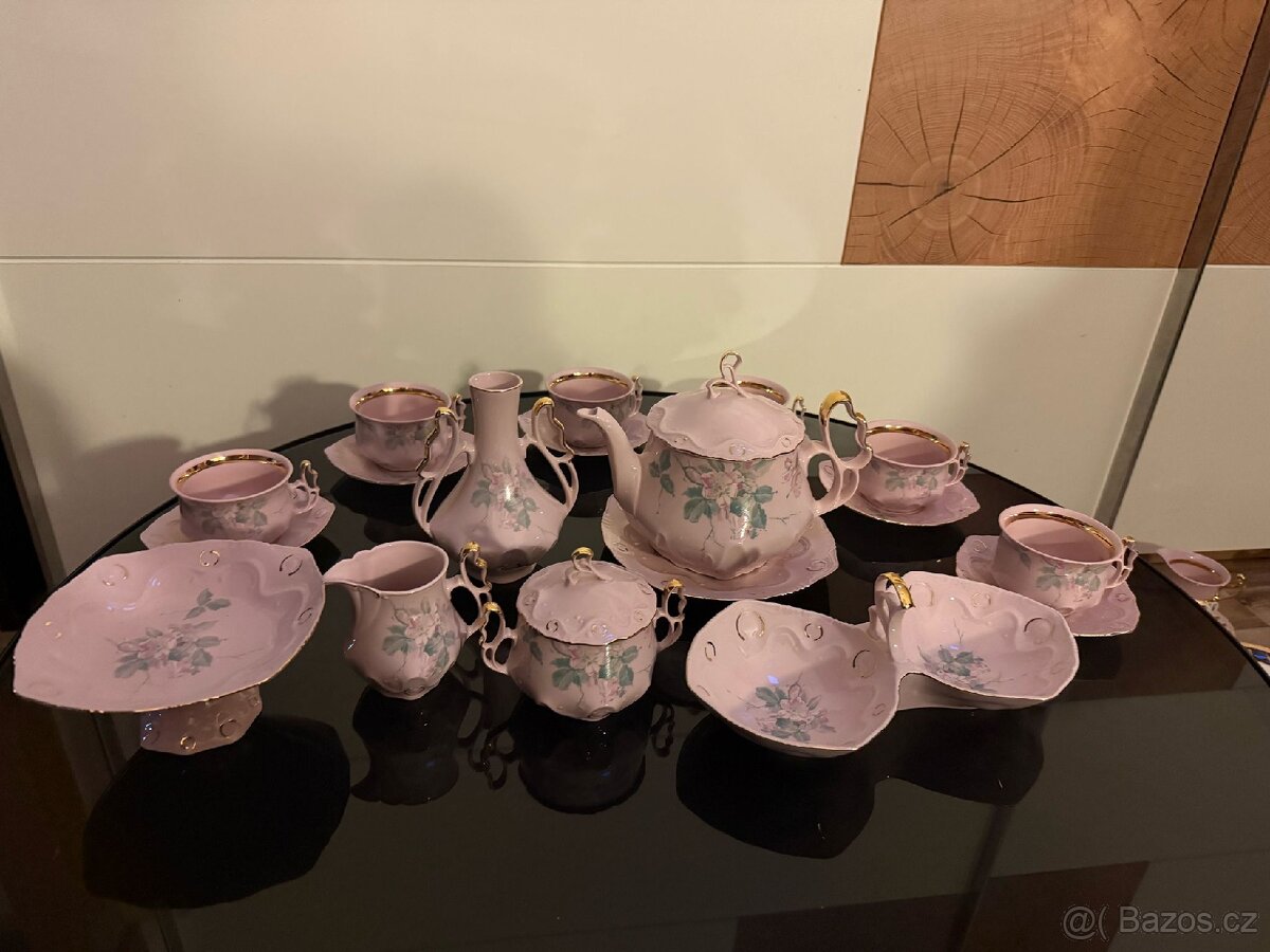 Růžový porcelán-retro