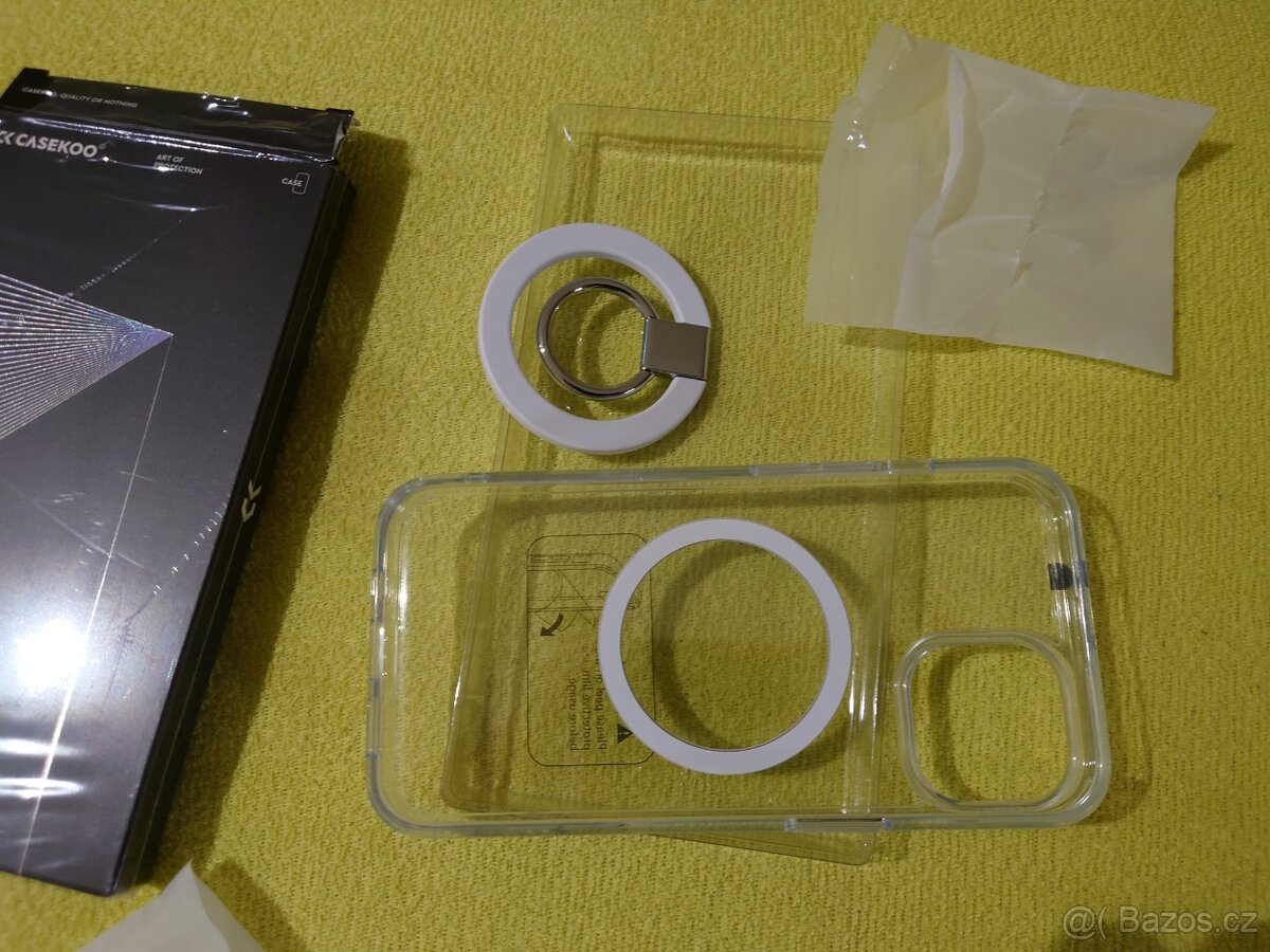 Zesílený průhledný magnetický obal na iPhone 14