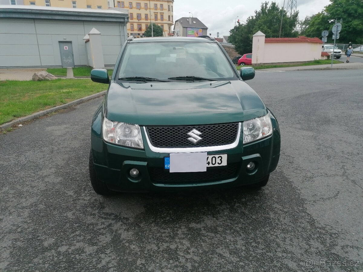 Suzuki Grand Vitara 4x4 1.6.78 kw benzín.