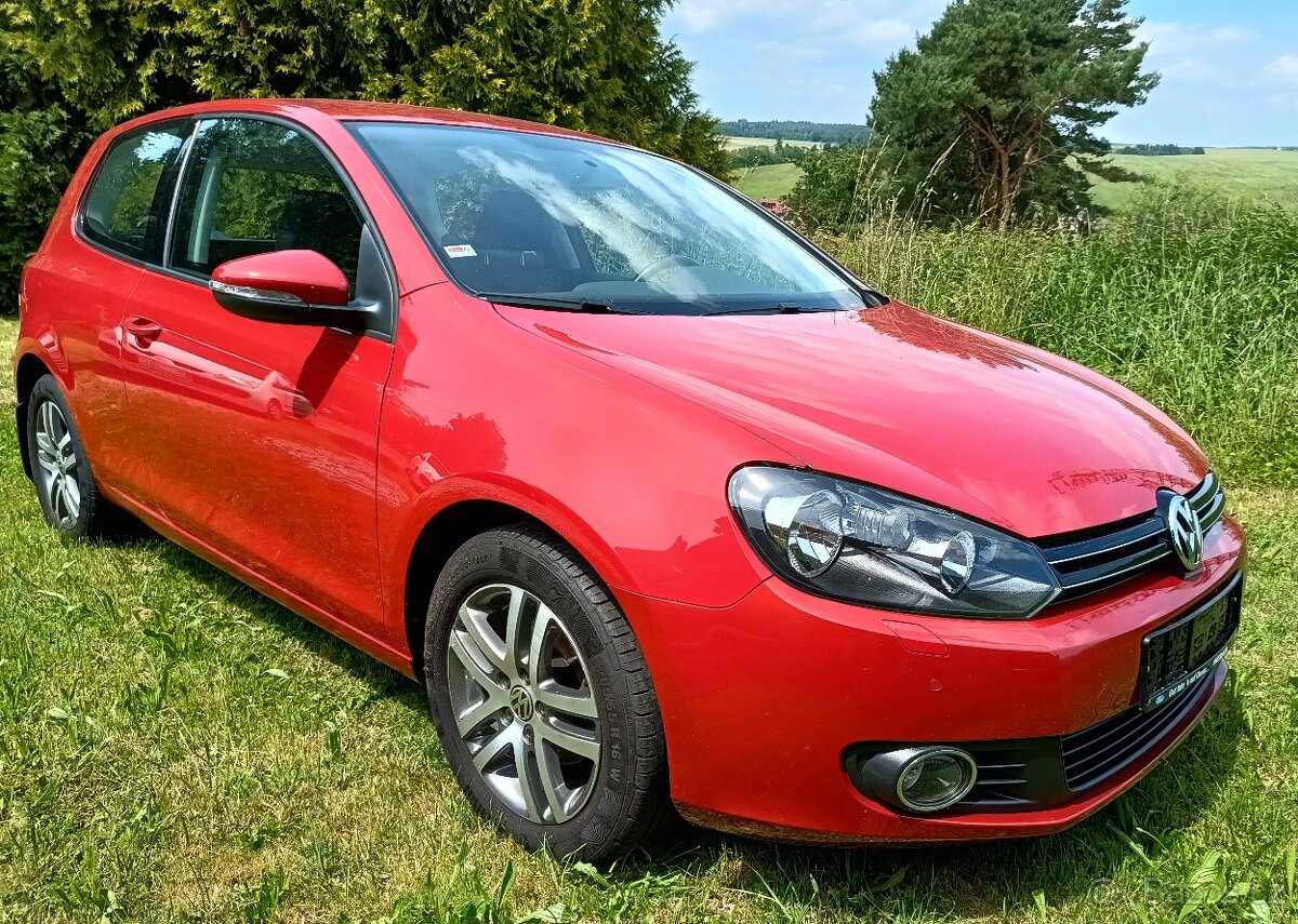 VW GOLF 6 1.6i benzin 75kw najeto 105000km TOP