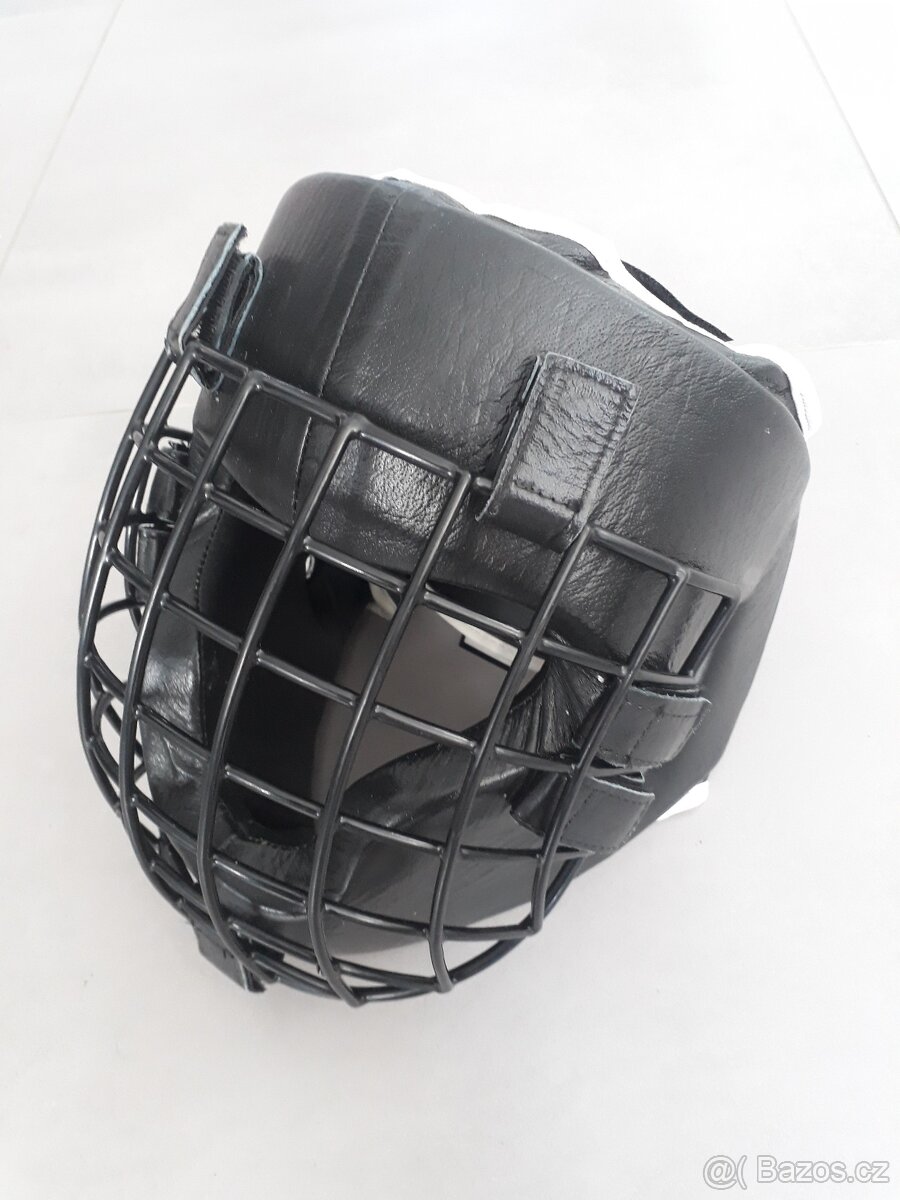 Nové přilby Fighter Shock vel. M