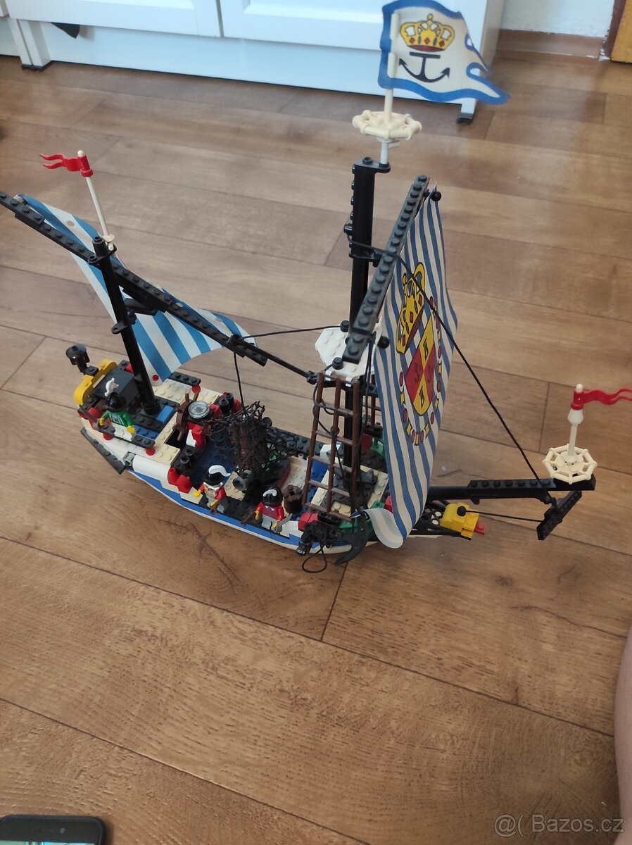 Lego 6280 Armada Flagship