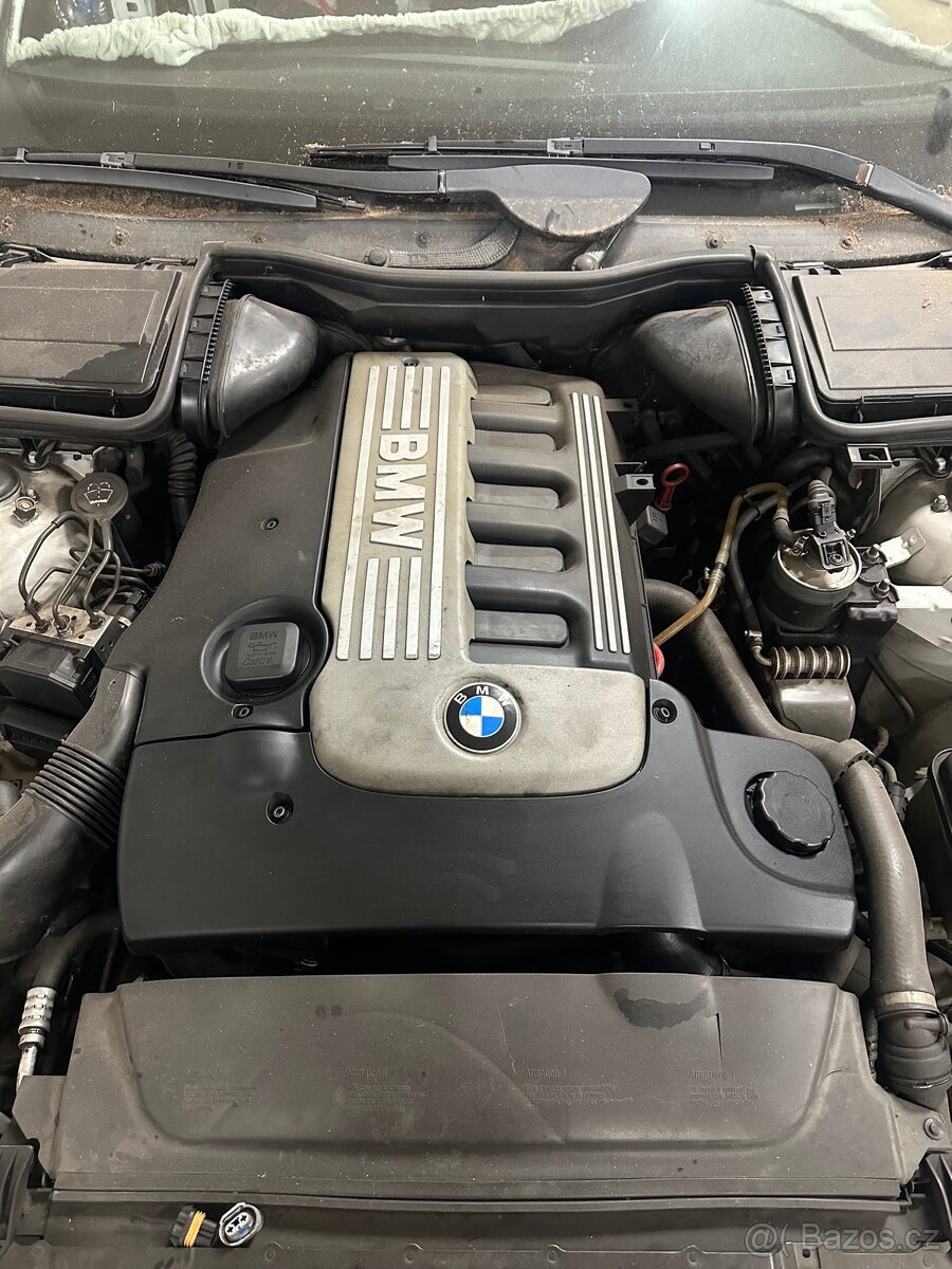 Díly z motoru M57