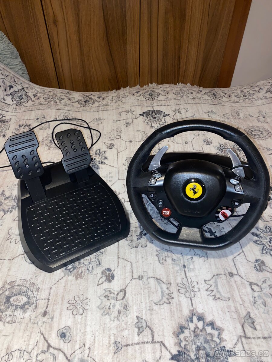 Herní volant Ferrari T80