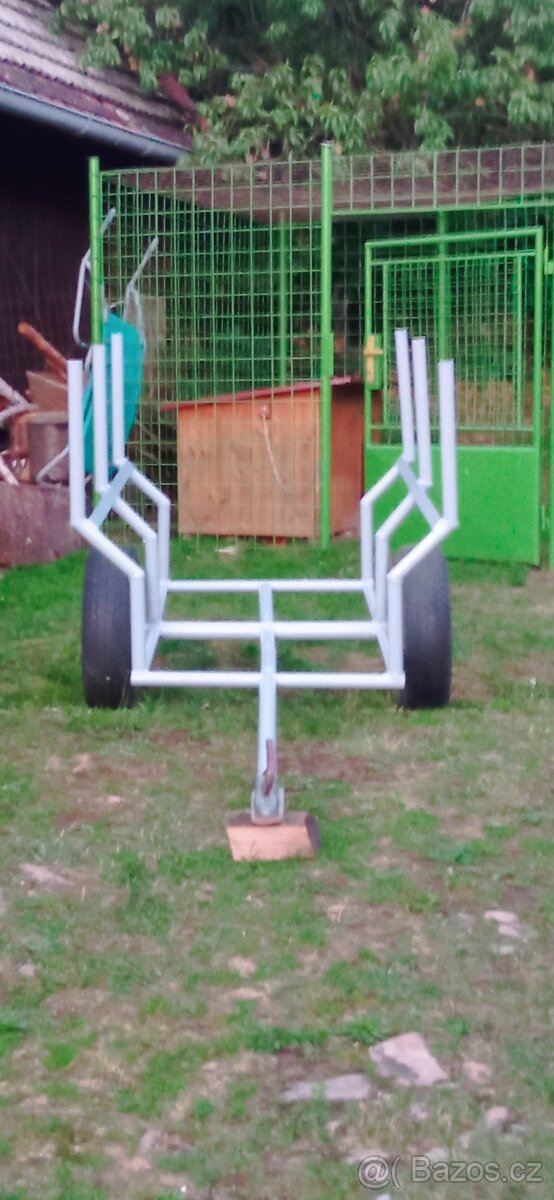 Vozík na dřevo - vyvážečka