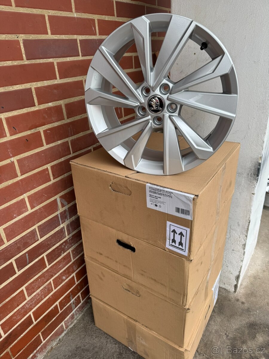 Nová alu 17" 5x100 RIEGEL Fabia 4, POLO, apod. sleva 57%