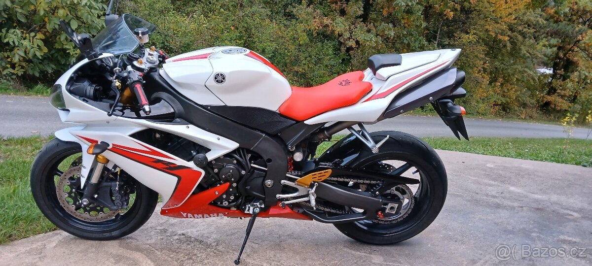 yamaha r1 r.v.2007