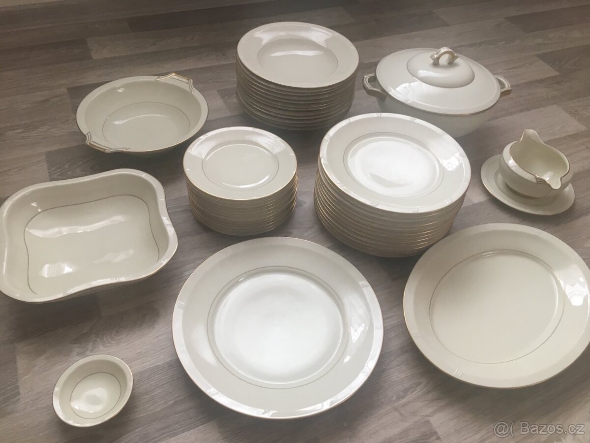 Porcelanový servis pro 12 osob
