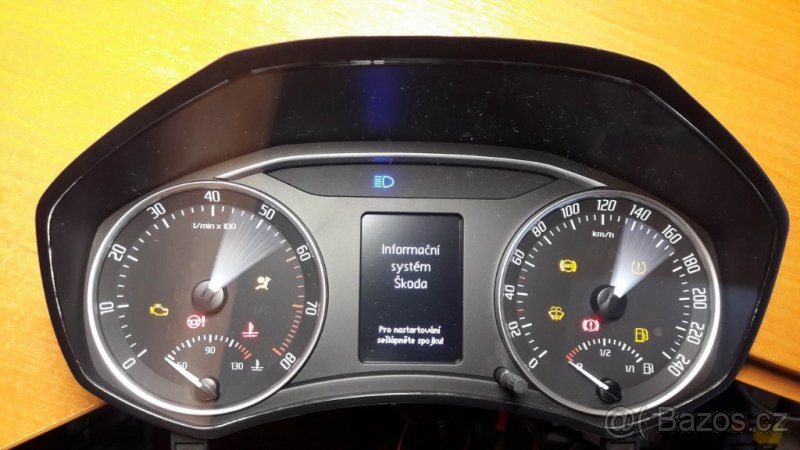 Octavia 2 plně grafické maxidot budíky 1Z0920843F facelift