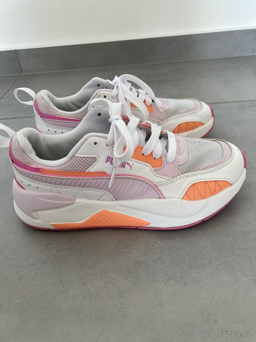 Puma tenisky 37,5 dívčí dámské bílé