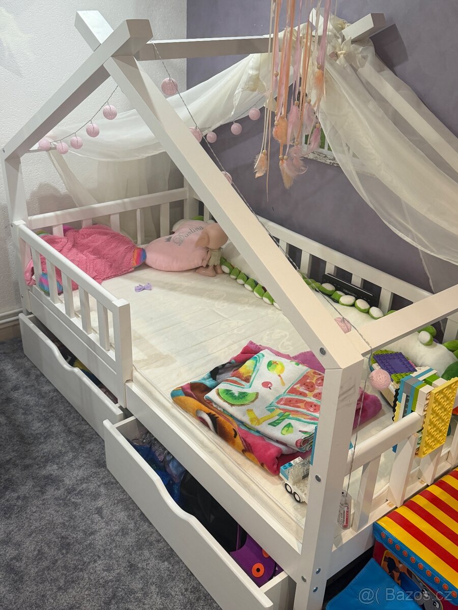 Dětská postel Domek 160x80