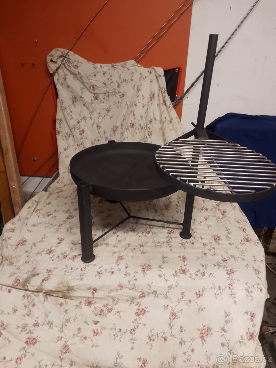 Přenosné ohniště gril