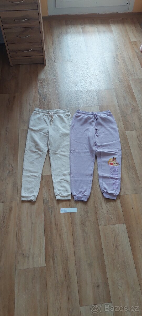 Dívčí tepláky, velikost: 140