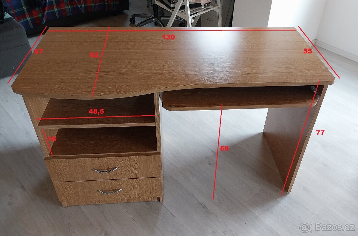 Pracovní / PC stůl