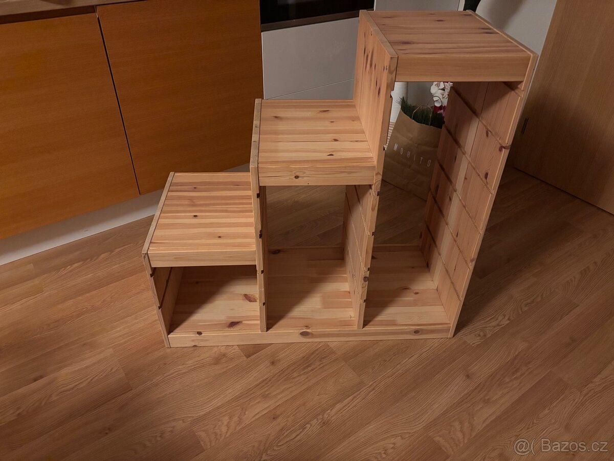 Ikeat trofast borovice