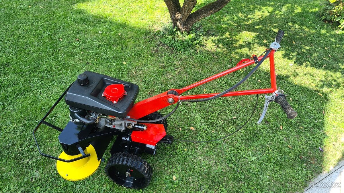 Dvoububnová sekačka BDR-700 s motorem Jikov