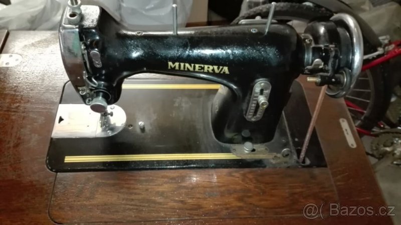 Šicí stroj MINERVA
