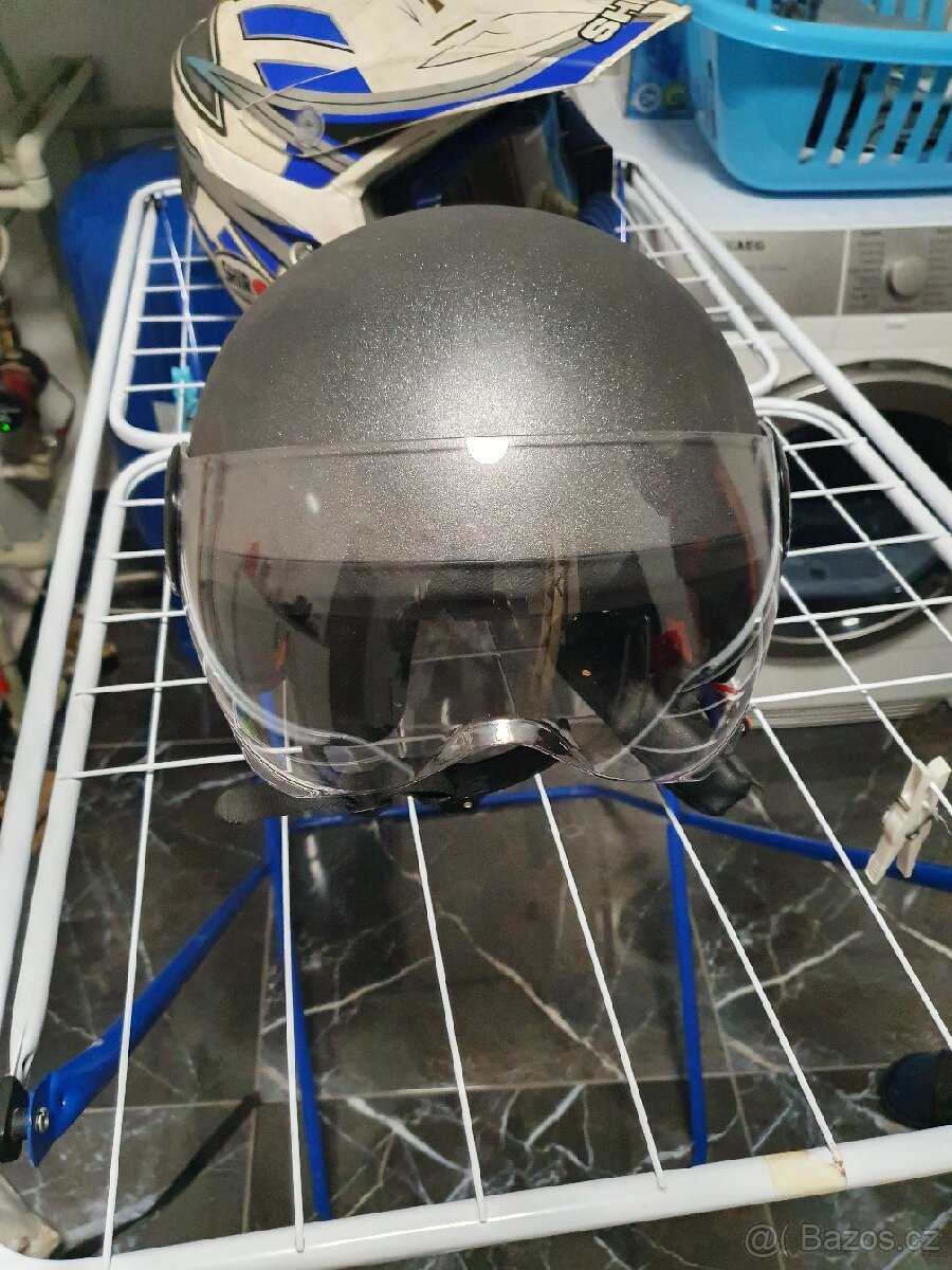 Motocyklová helma