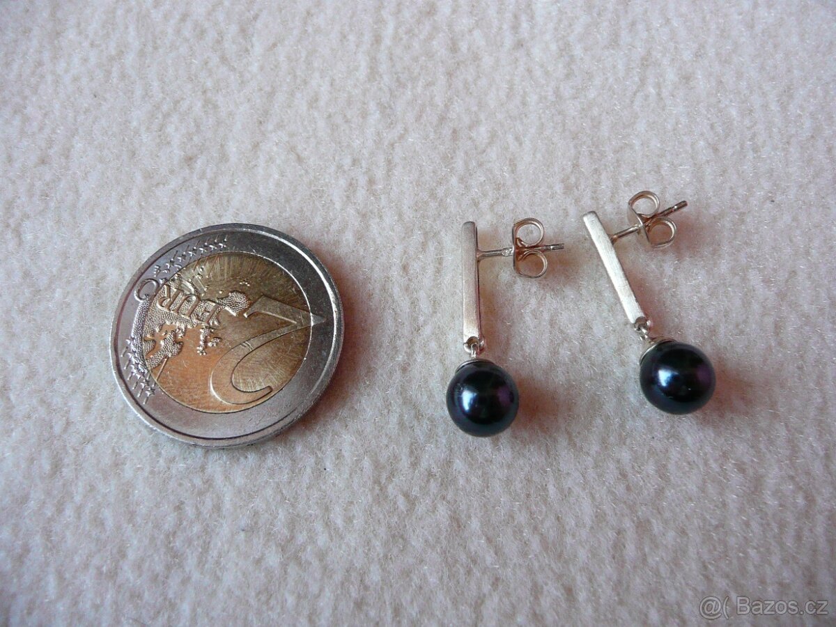 Strieborne nausnice s perlami