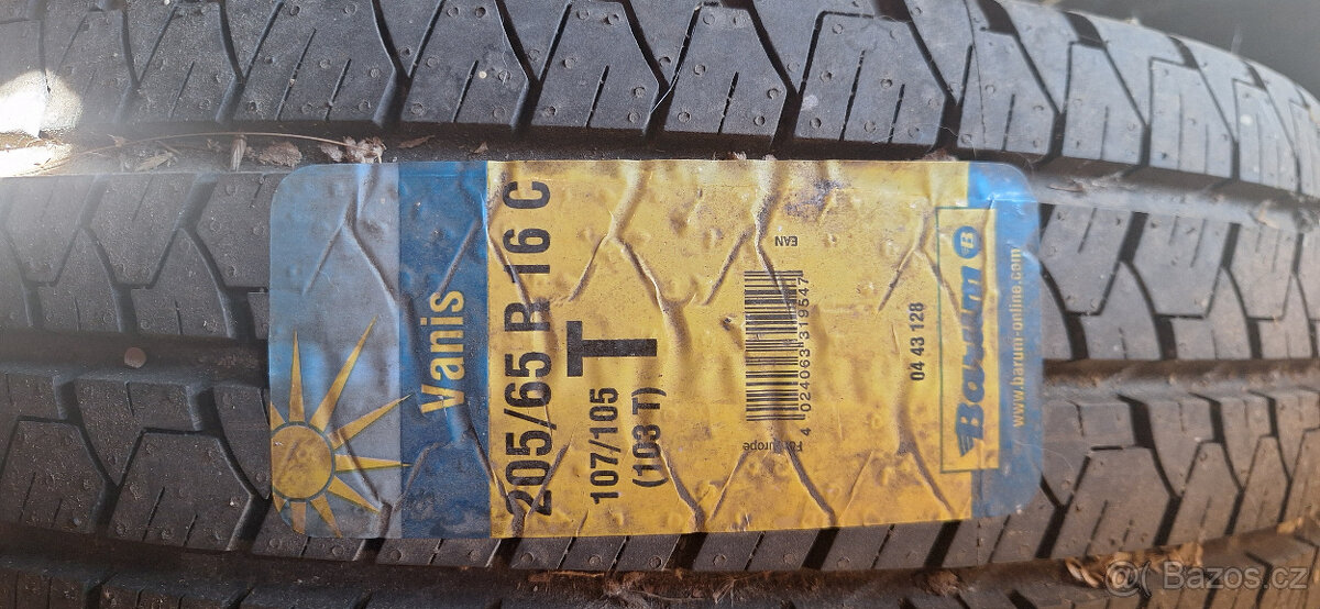 Prodám dodávkové pneu 205/65/16C