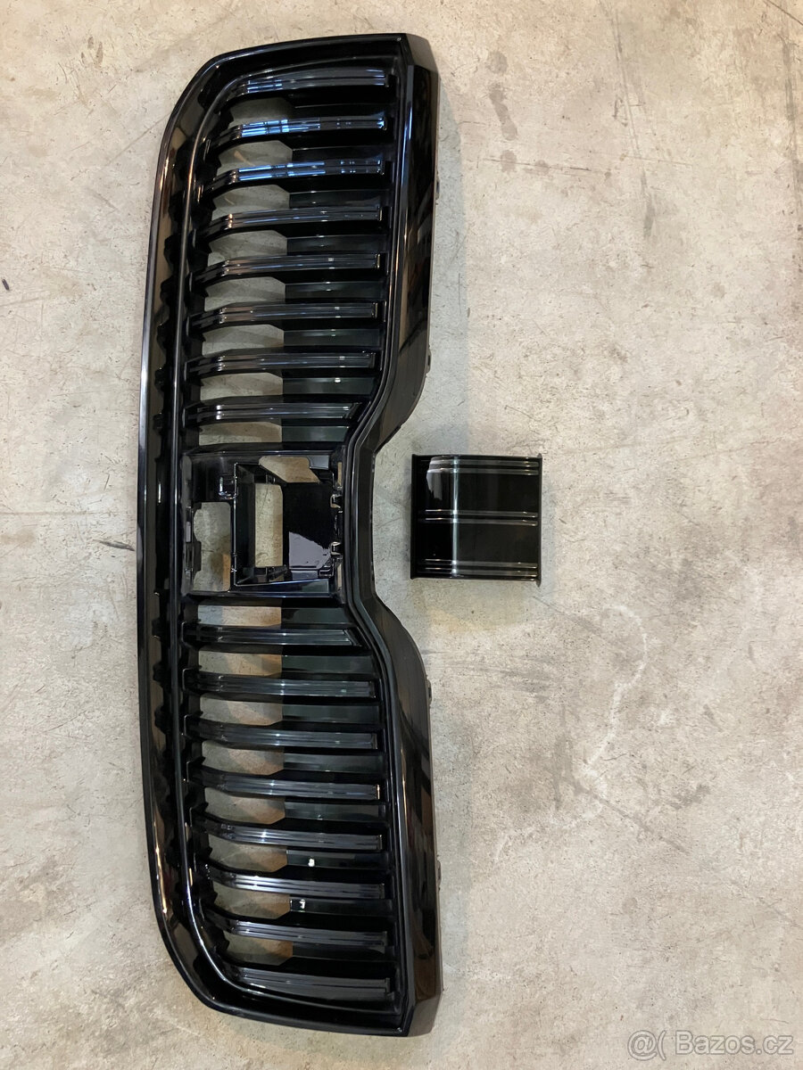 Maska chladiče Škoda Superb 3 Sportline FL r.v.2024