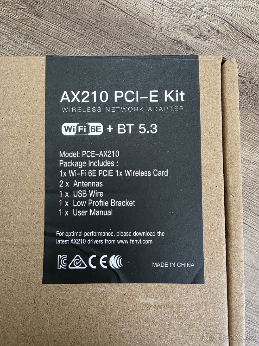 Síťová karta Intel AX210.