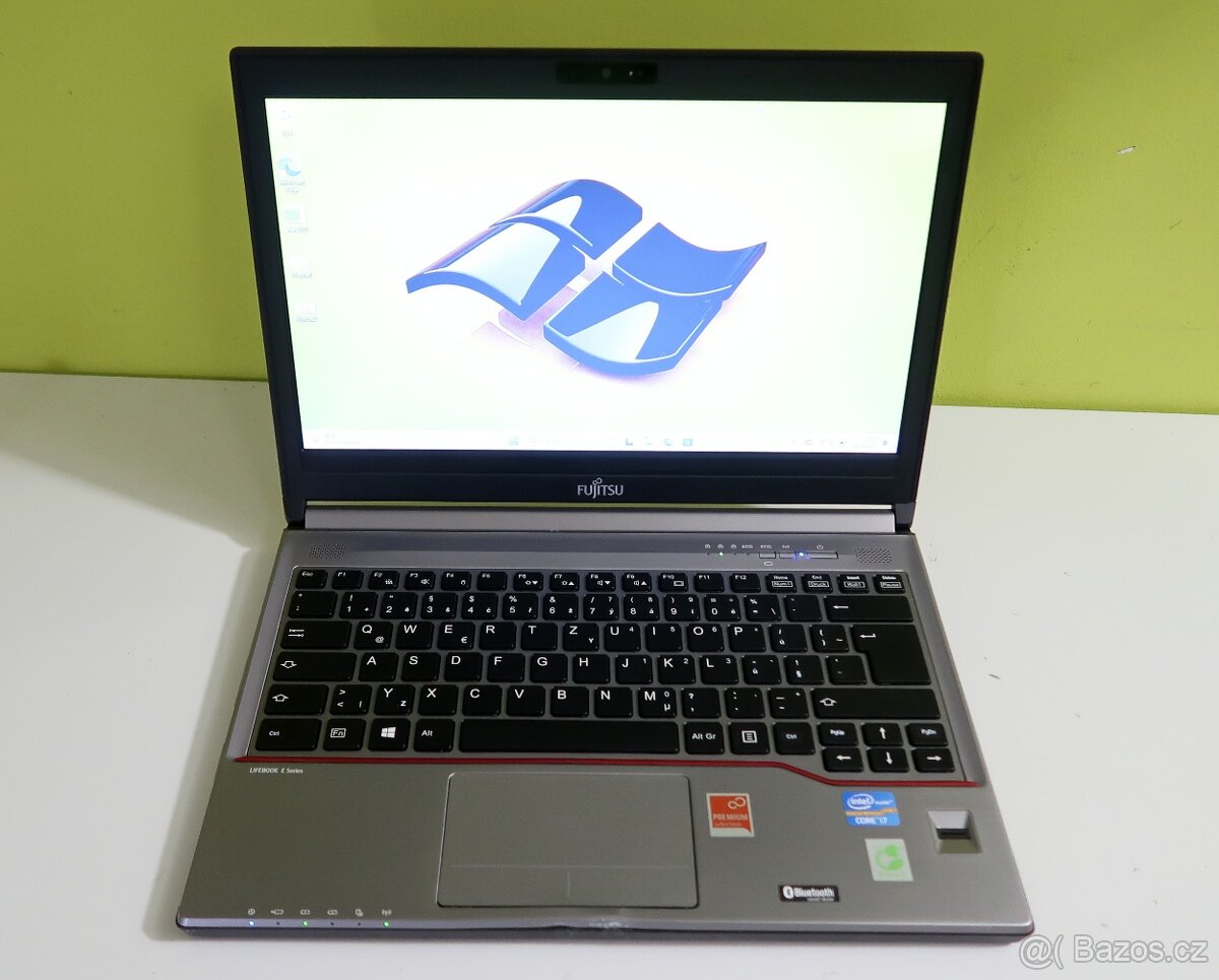 FUJITSU E733 /i7-3632QM/8GB/SSD256GB/WIN11/ZÁRUKA