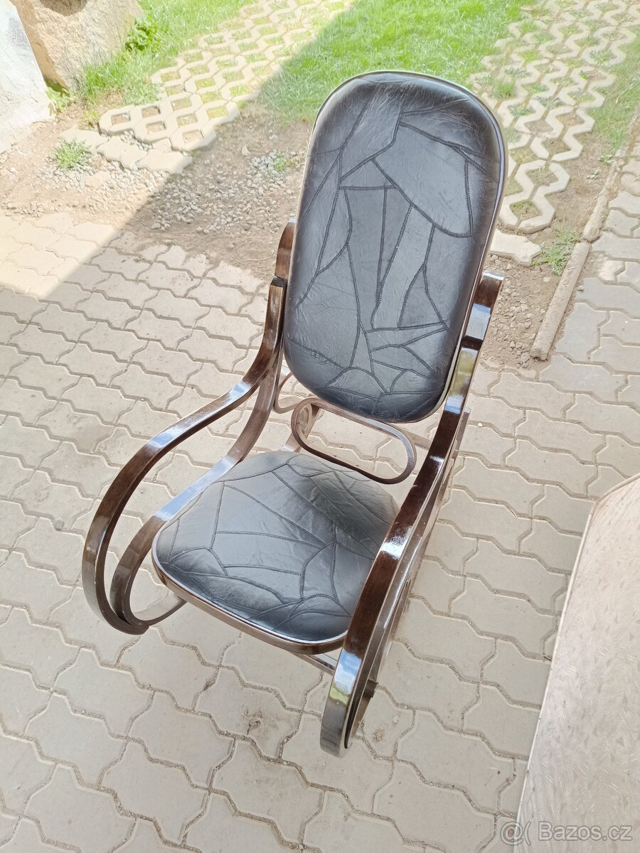 houpací křeslo TON / Thonet