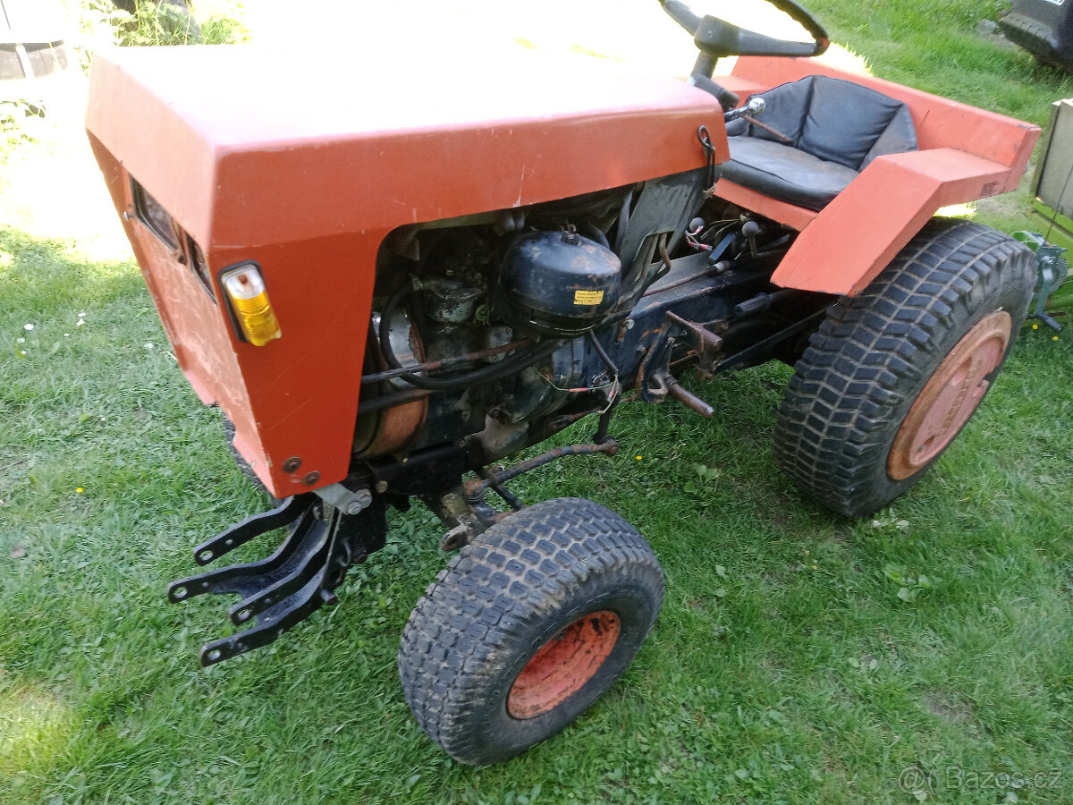Prodám-malotraktor Hako V490 Hakotrac