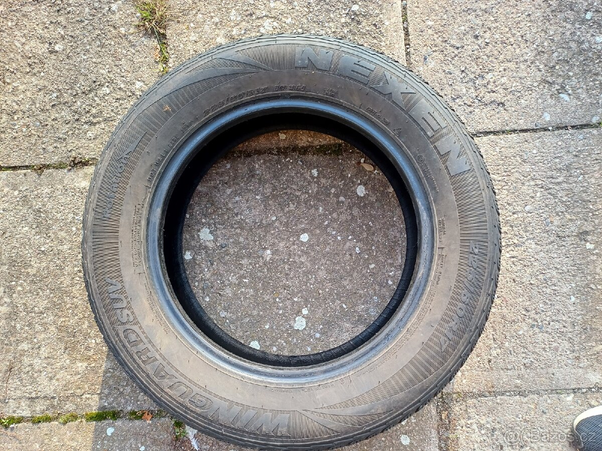 225/60R17 zimní