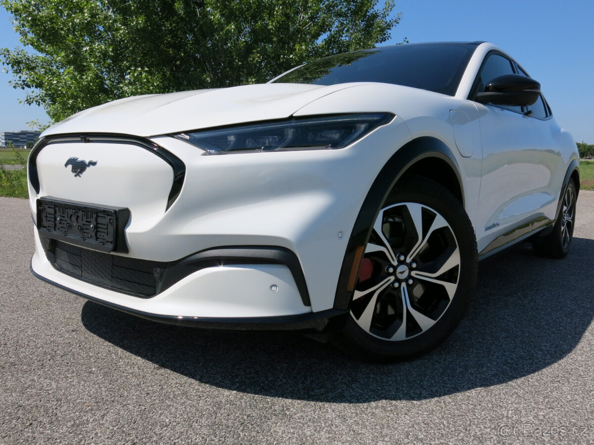 Ford Mustang Mach-E 75,7kWh Premium AWD 269PS - DPH