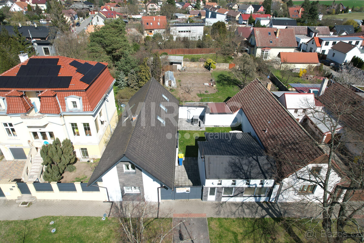Nové Jirny, prodej RD 3+1 + menší RD/objekt provozovny, na p
