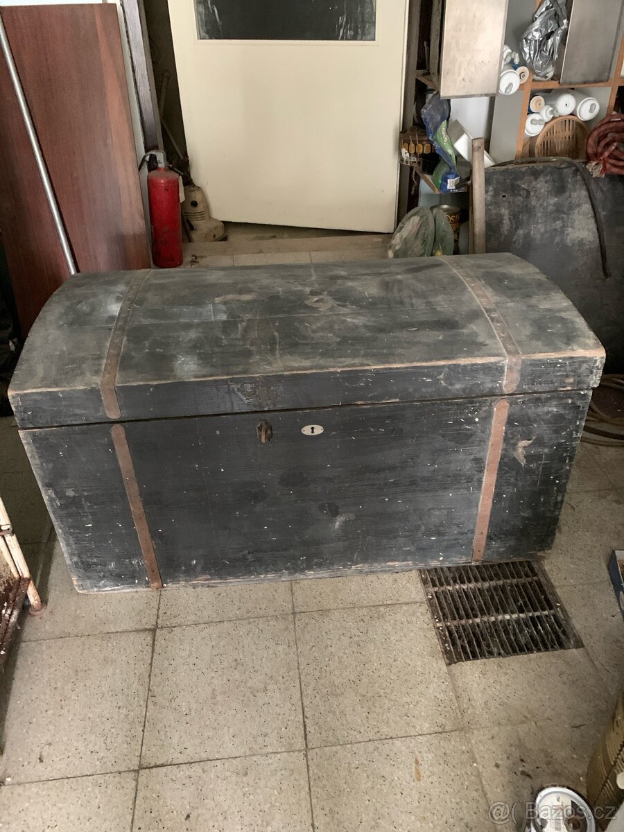 Drevens truhla 100 rokustara