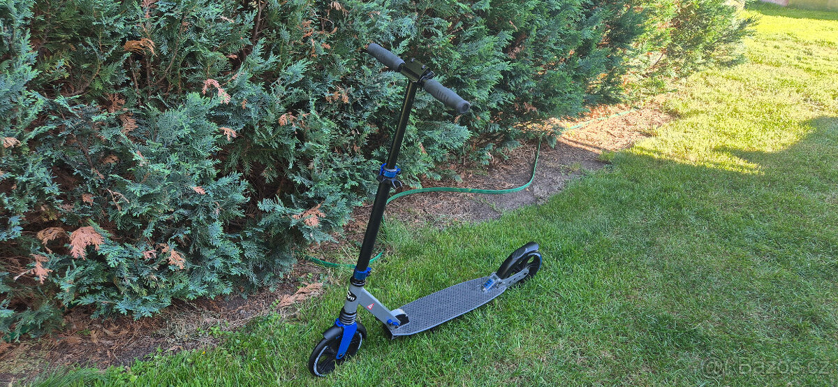 skládací koloběžka crivit