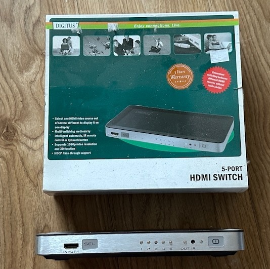 Digitus switch pro 5x HDMI monitory SLEVA 60%výborný stav D