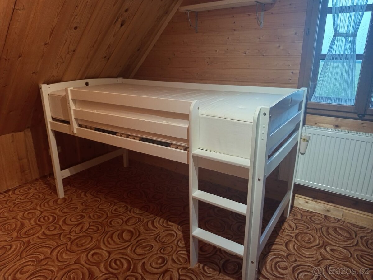 Vyvýšená dětská postel 90x200cm