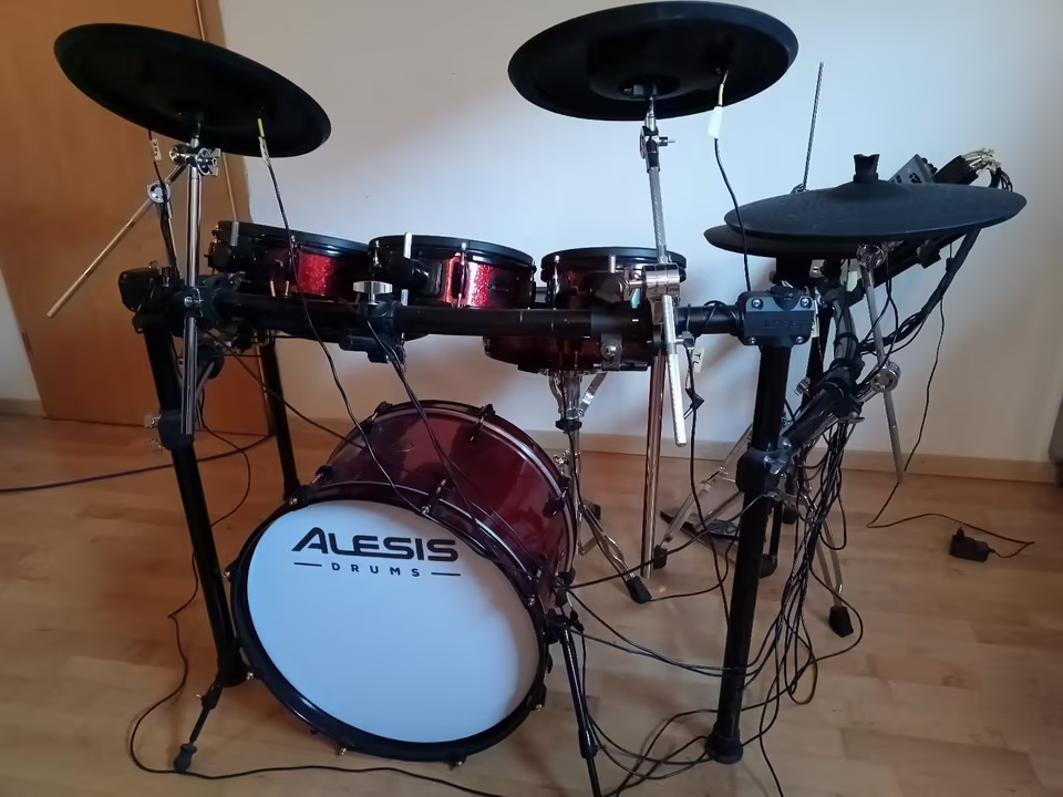 Alesis Strike Pro SE – skoro nové elektronické bicí