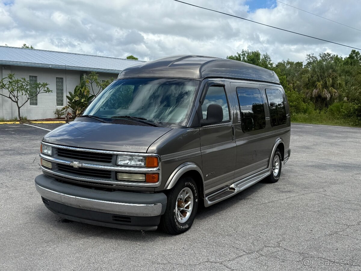 Chevrolet Express G1500 5.7 Vortec V8